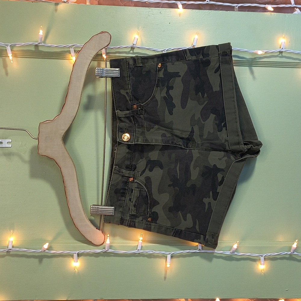 Women's Jrs. NOBO Green Camo Booty Shorts 9